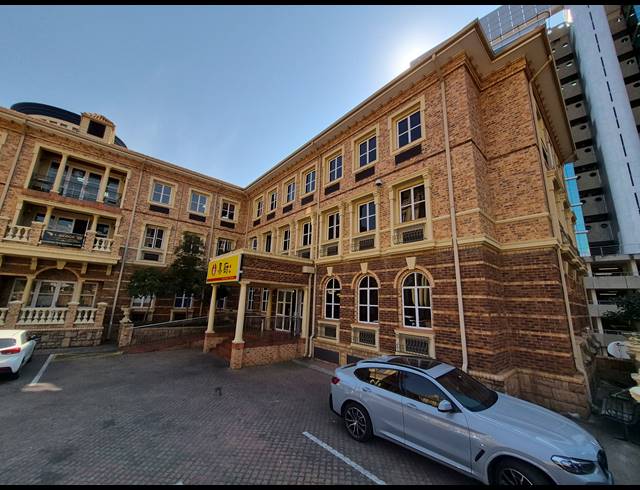 911M² OFFICE TO LET IN SANDTON CENTRAL